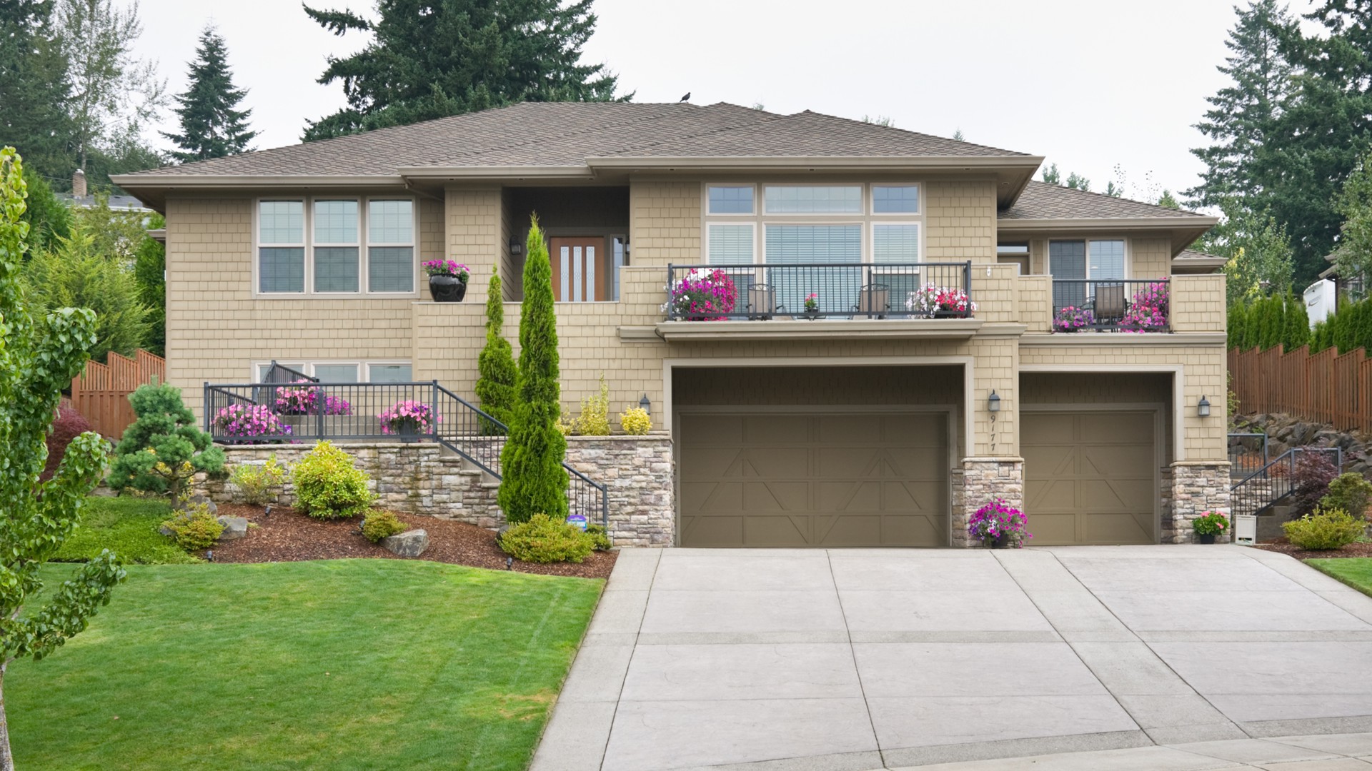 Contemporary House Plan 1321 The Leavenworth 3317 Sqft, 4 Beds, 3.1 Baths